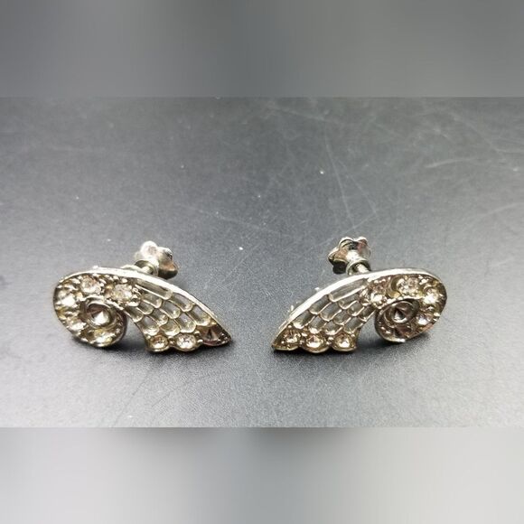 Folklore mystic crystal swirl earrings screwback. E0102 - Picture 1 of 3